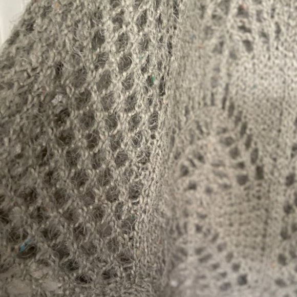 Shrug Poncho Crochet - Grey - Picture 13 of 14
